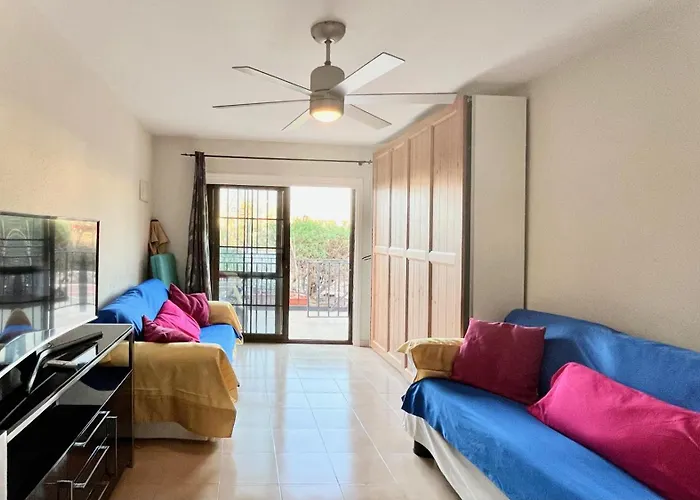 Apartman Cosy Flat Near Golf Club - Heated Pool, Terrace, Garden, Wi-fi San Miguel de Abona